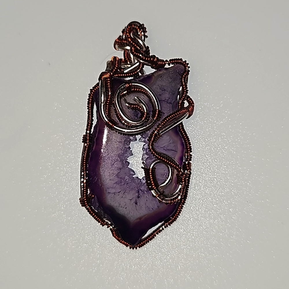 Wire wrapped agate druzey pendant